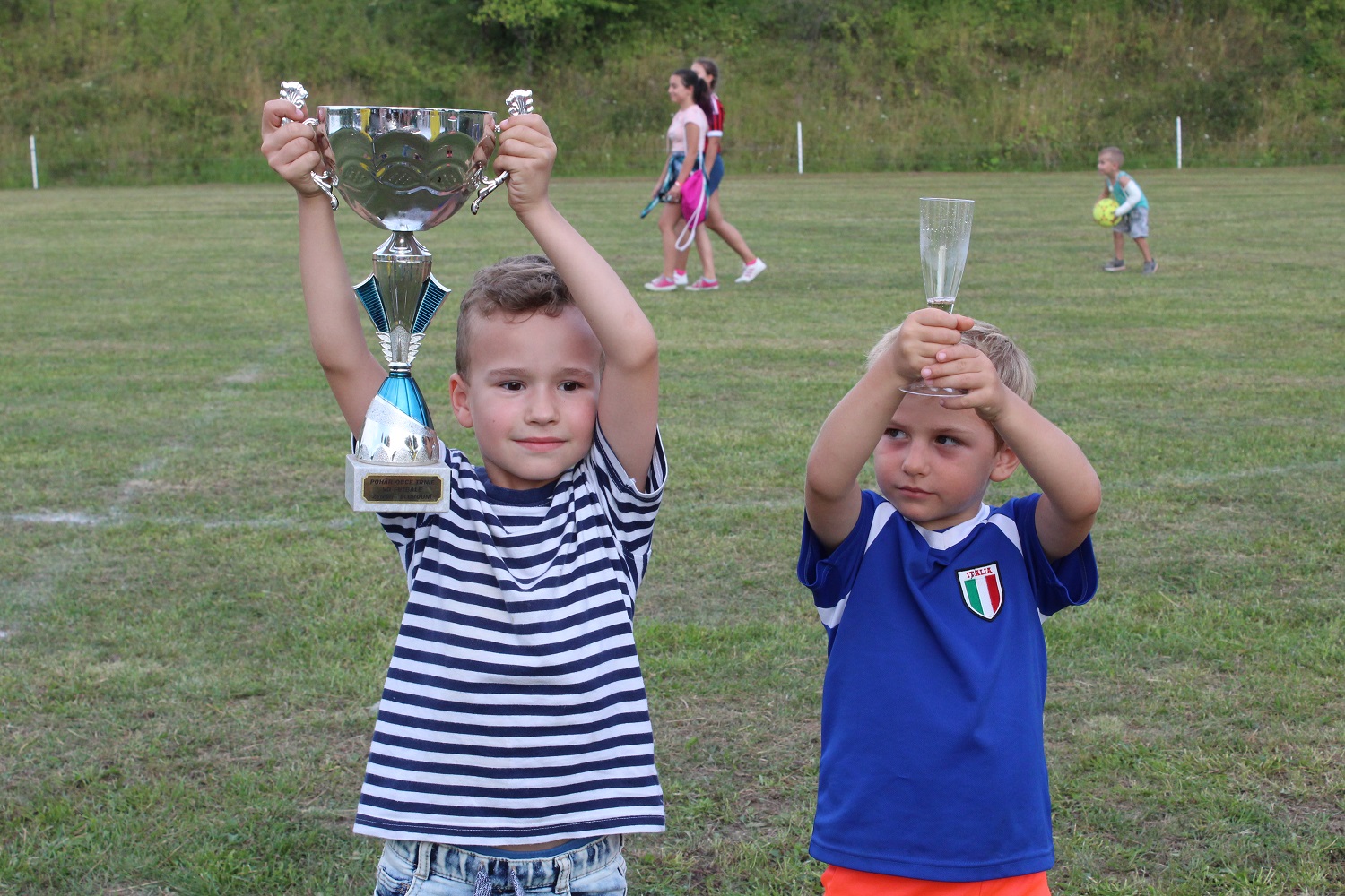 Fotogaléria Ženatí - slobodní (97) Ženatí - slobodní