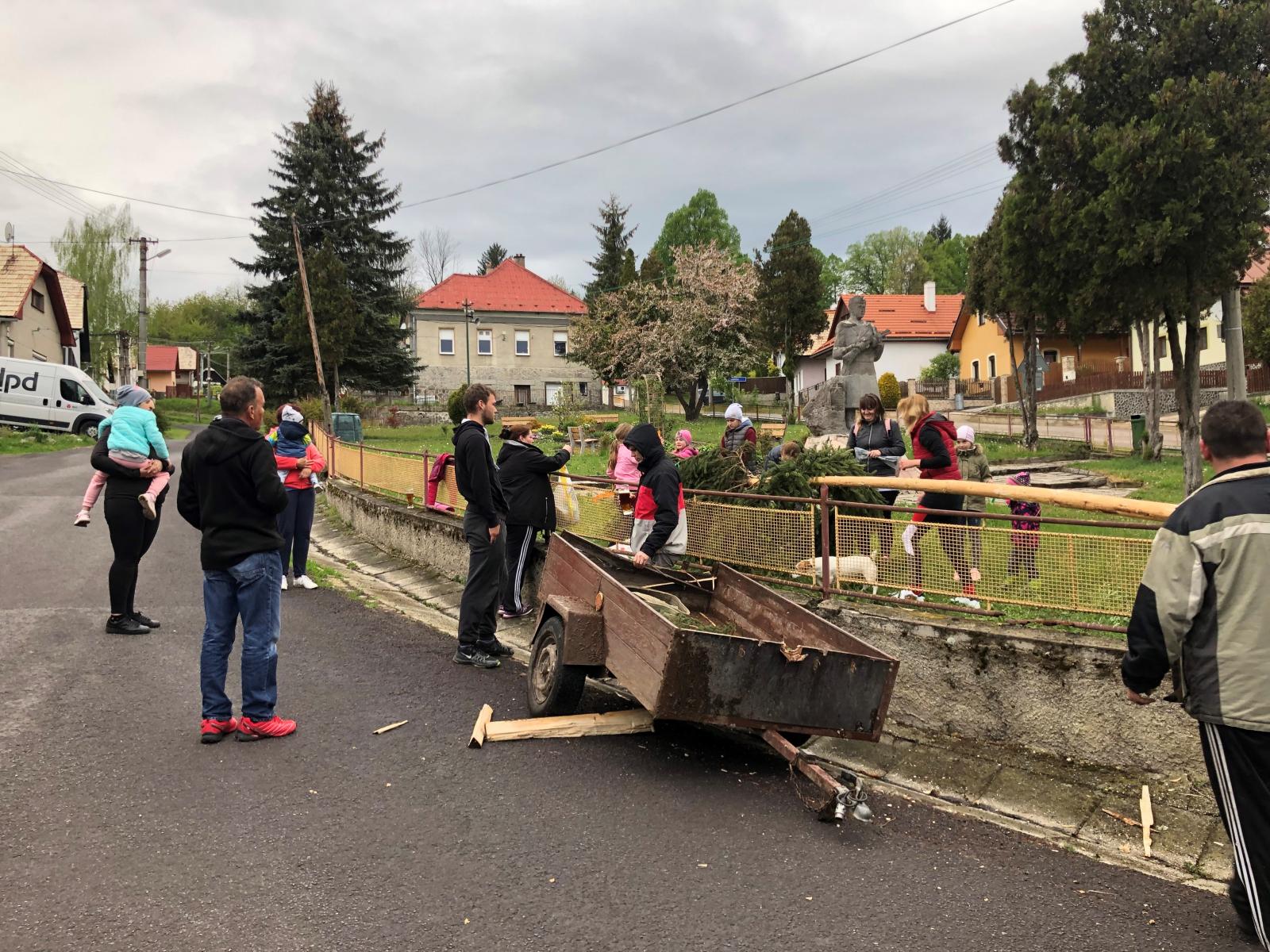 Fotogaléria Stavanie maje 2019 (10) Stavanie maje 2019